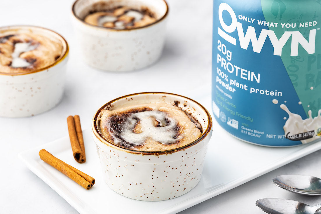 Cinnamon Roll Protein Mug Cake